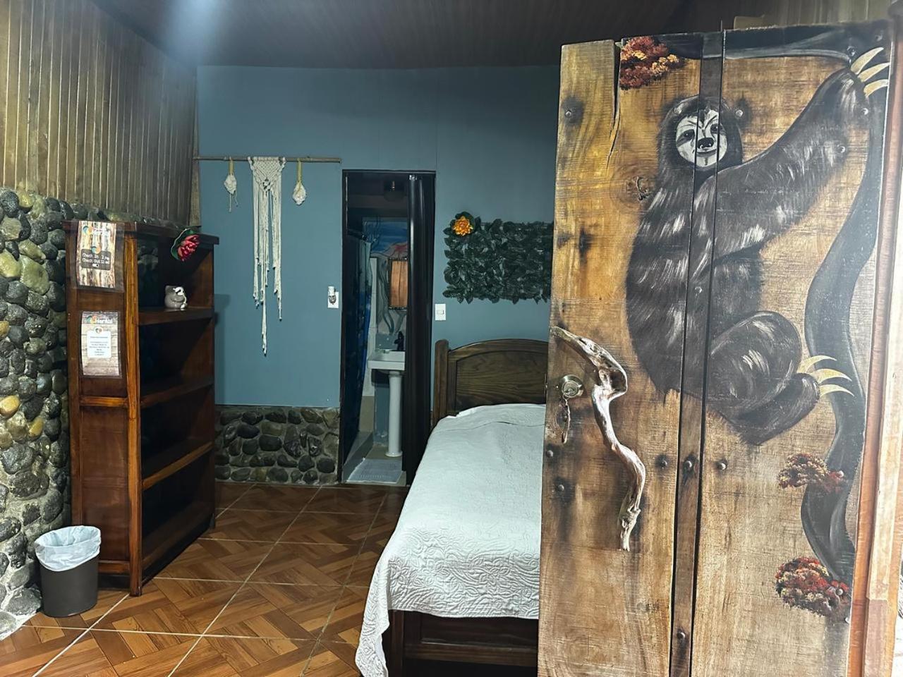 Hostel Rustico Marabi Tárcoles Buitenkant foto