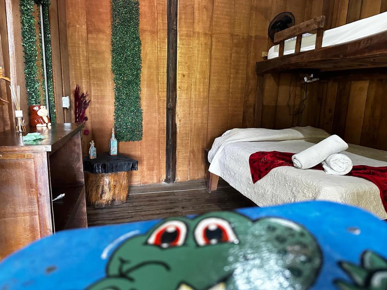 Hostel Rustico Marabi Tárcoles Buitenkant foto
